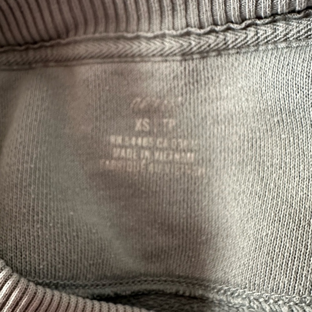 Aerie: Women’s Long Sleeve Top with side slits- size XS(pit to pit approx 23in) - Picture 7 of 16